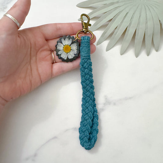 Macrame Keychain With Pressed Flower Accent